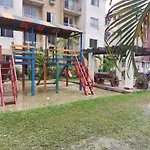 Apartamento no condomínio Girassol