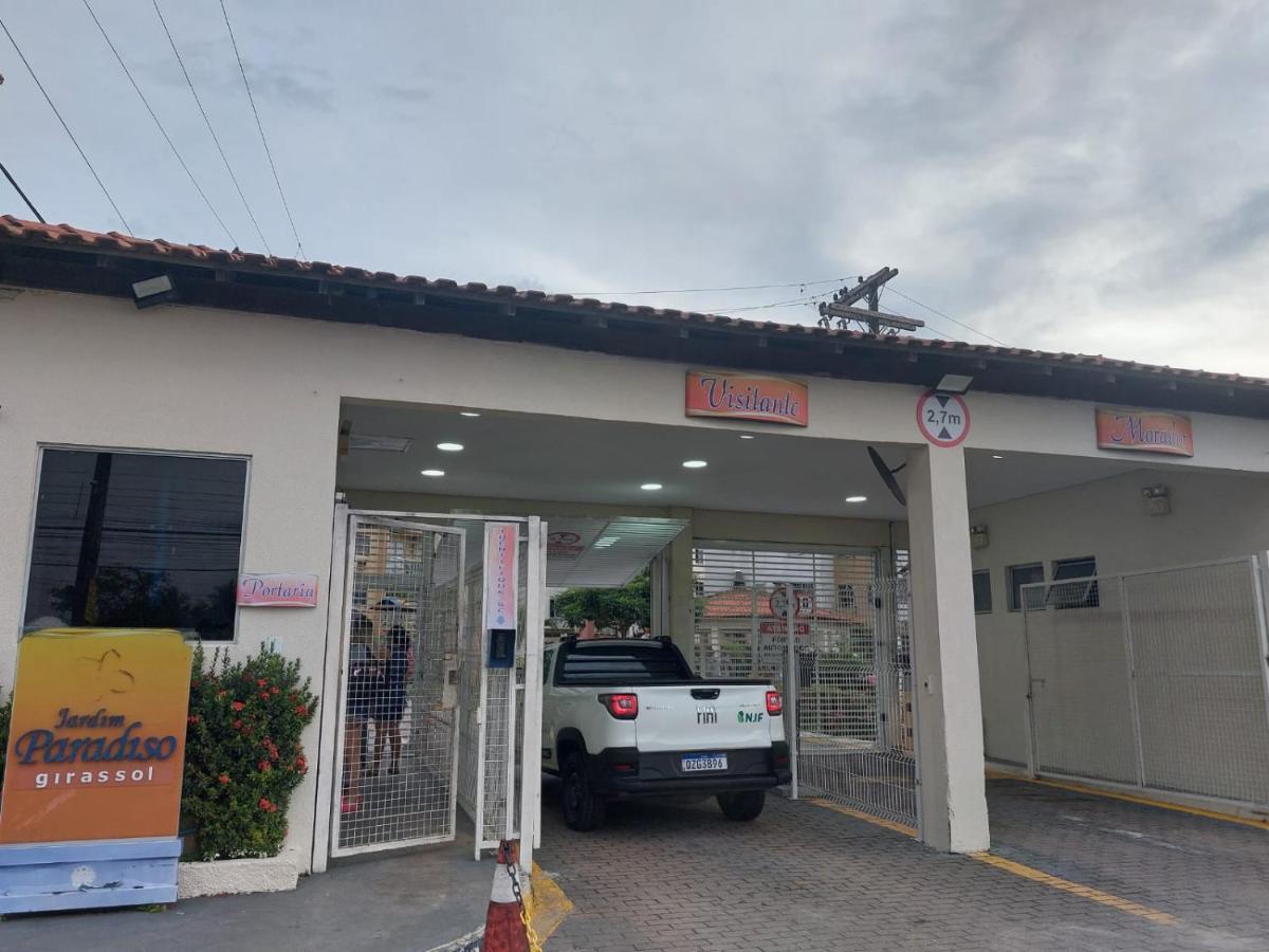 Apartamento Apartamento No Condomínio Girassol *
